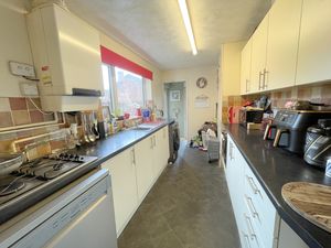 Silcott Street- click for photo gallery